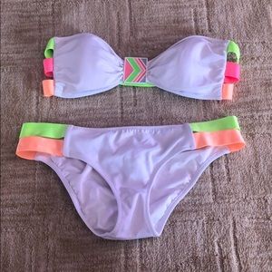 Victoria’s Secret strapless Bikini